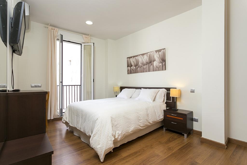 Apartments Center Madrid Pokoj fotografie