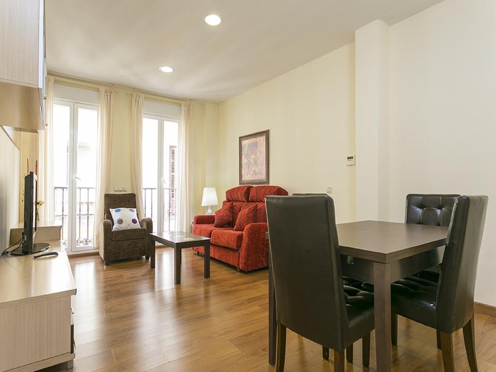Apartments Center Madrid Pokoj fotografie